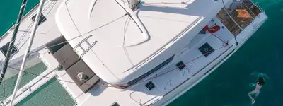 boat image 0