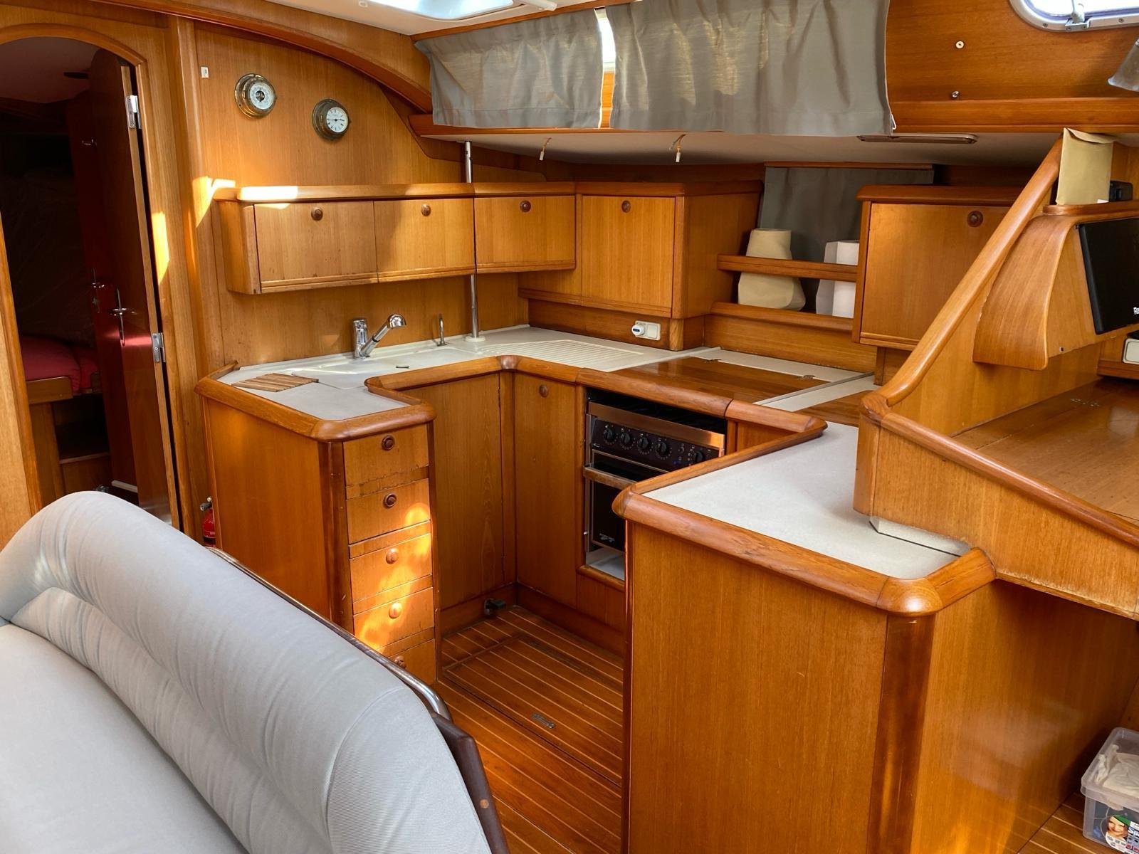 boat image 1