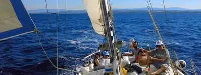 boat image 1