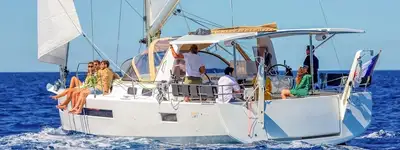 boat image 0