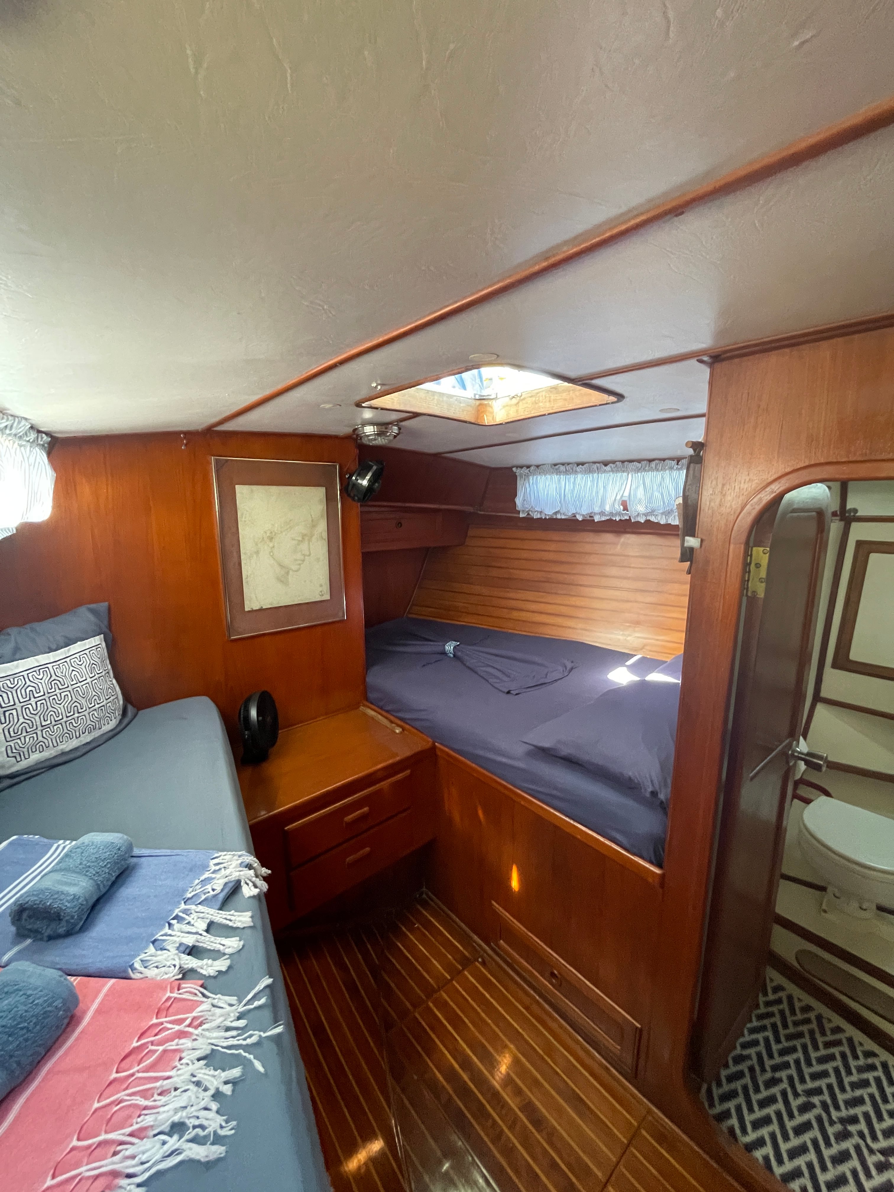boat image 0