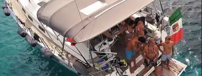boat image 1