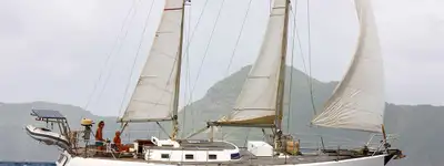 boat image 0