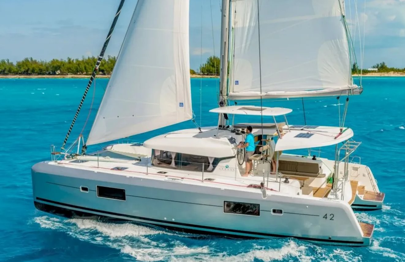 boat image 0