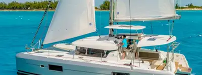 boat image 0