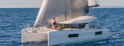 boat image 0