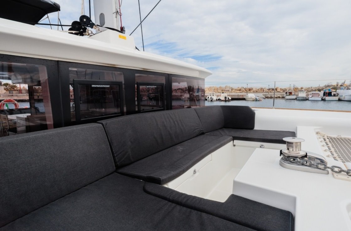 boat image 0