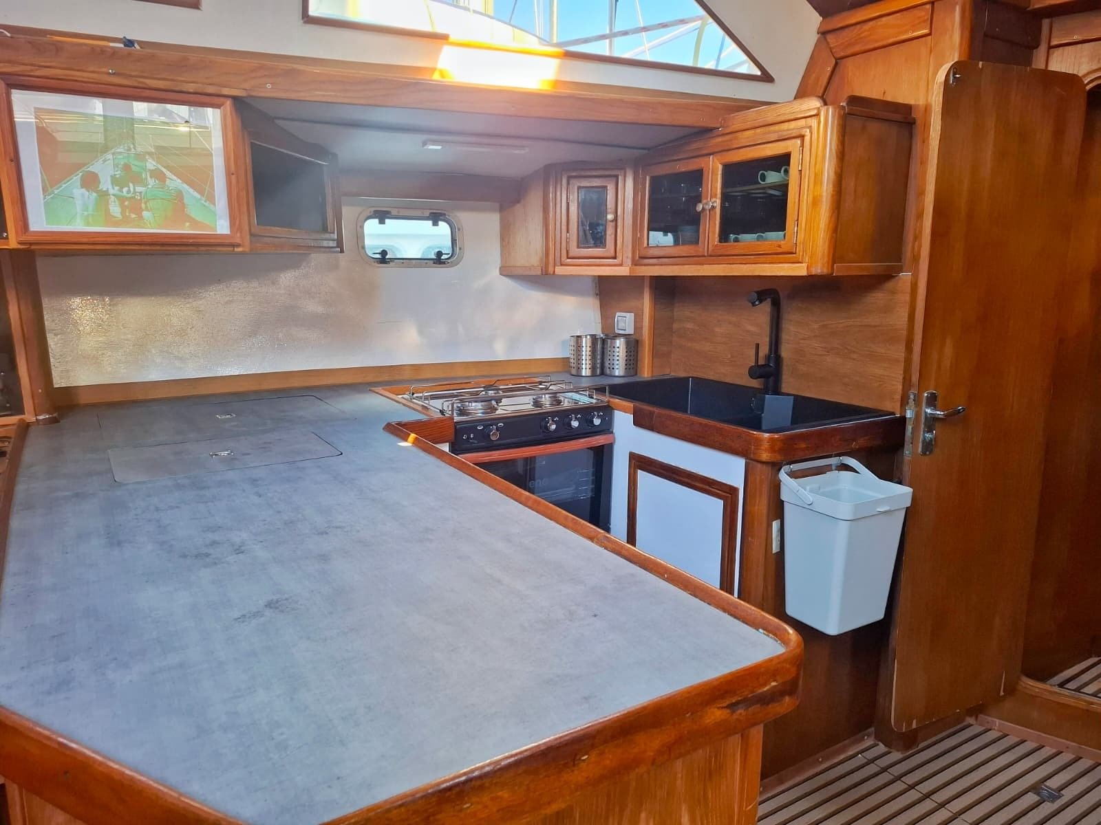boat image 3
