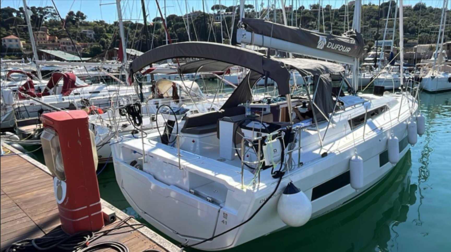 boat image 0