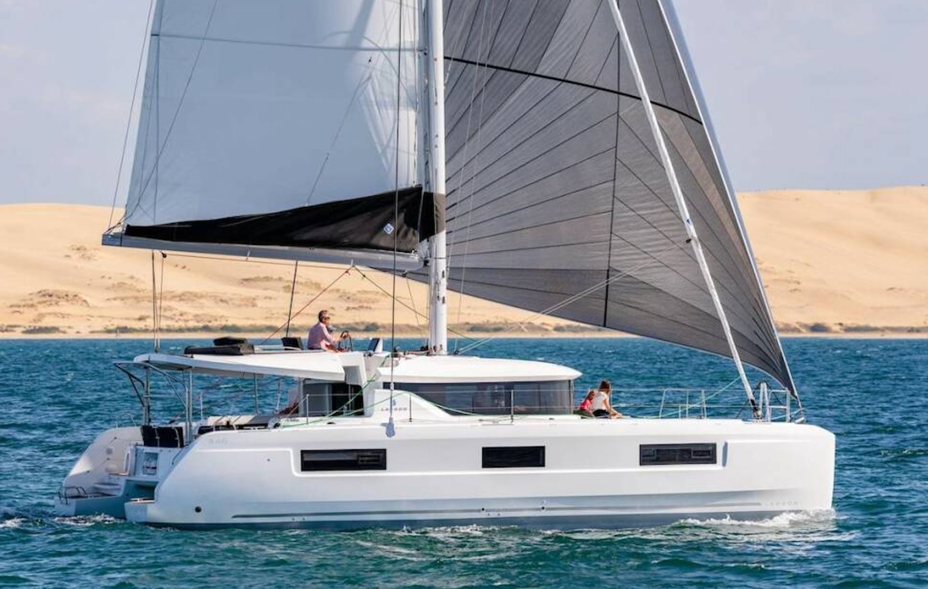 boat image 0