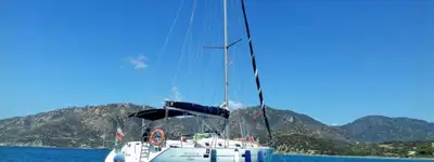 boat image 0