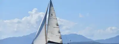 boat image 0
