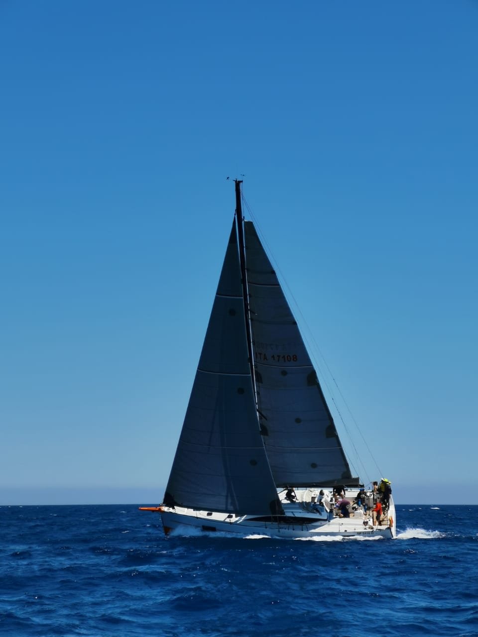 boat image 1