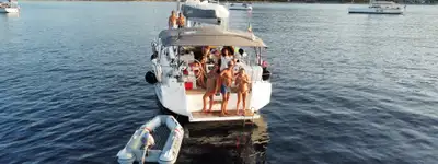boat image 0