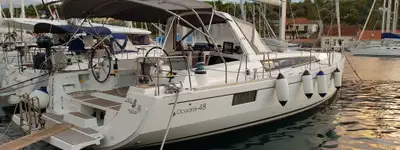 boat image 0