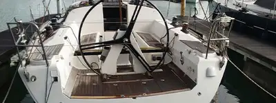 boat image 1