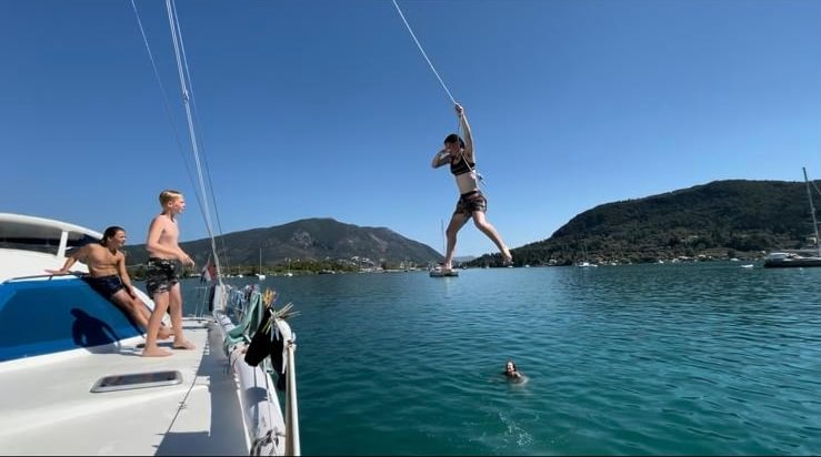 boat image 1