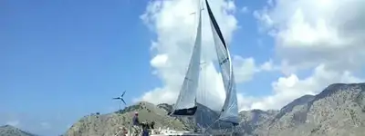 boat image 0