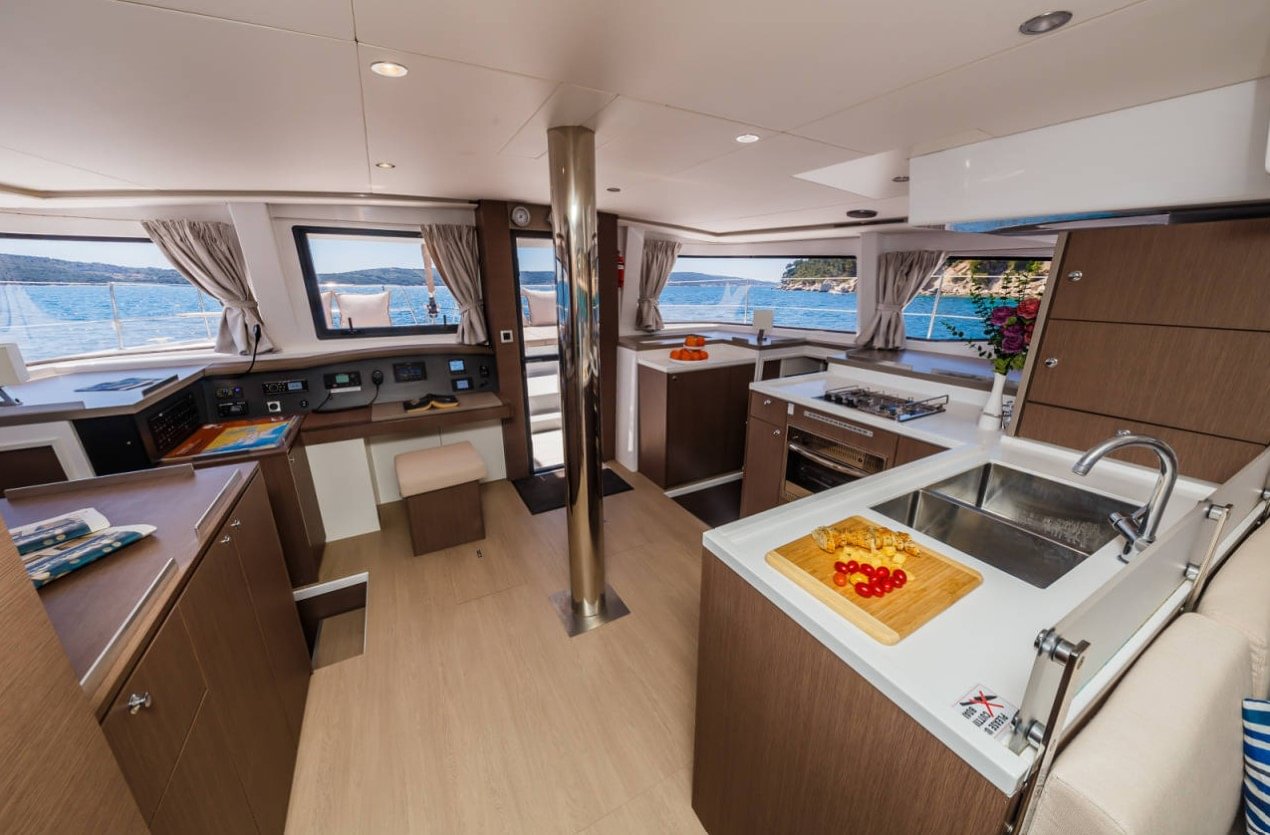 boat image 1
