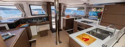 boat image 1