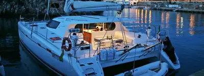 boat image 1