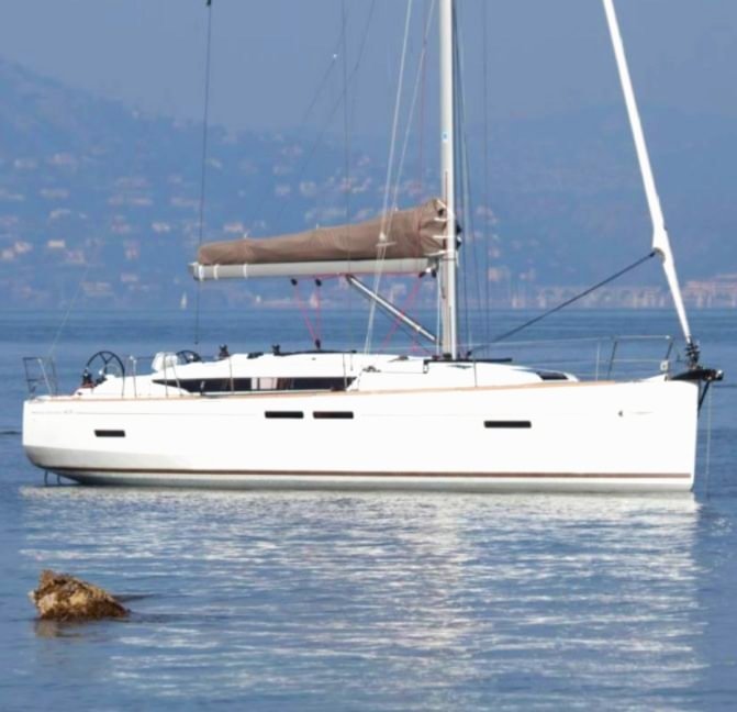 boat image 0