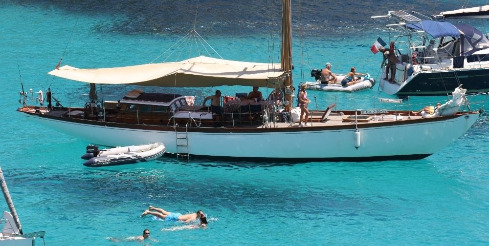 boat image 3