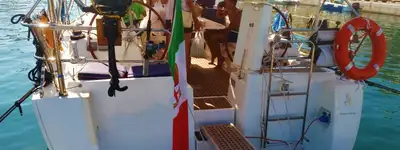 boat image 1