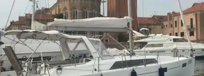 boat image 1