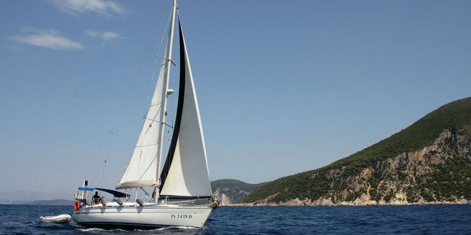 boat image 0