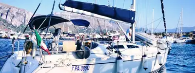 boat image 0