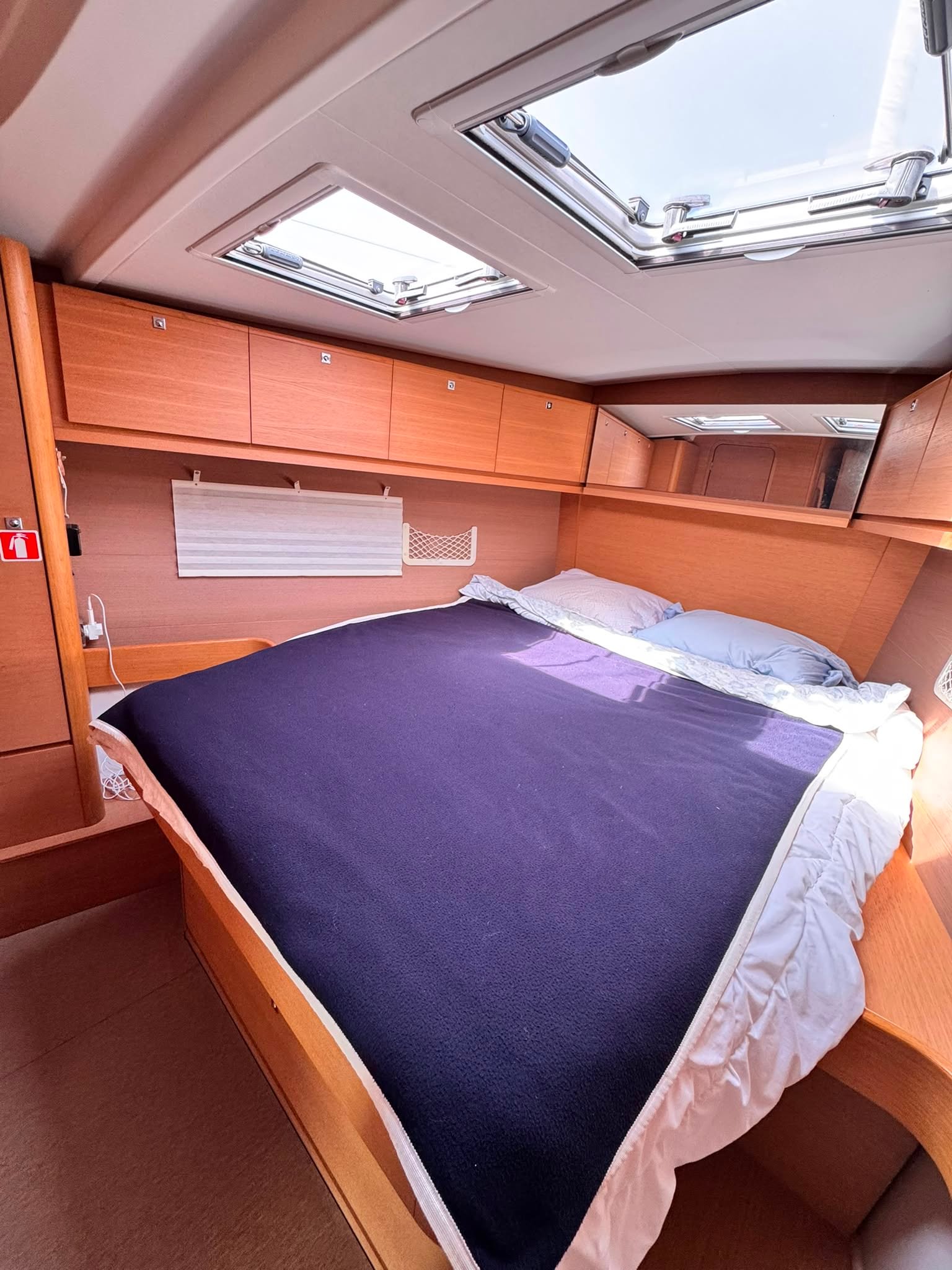 boat image 1