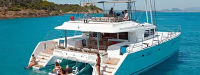 boat image 0