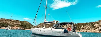 boat image 0