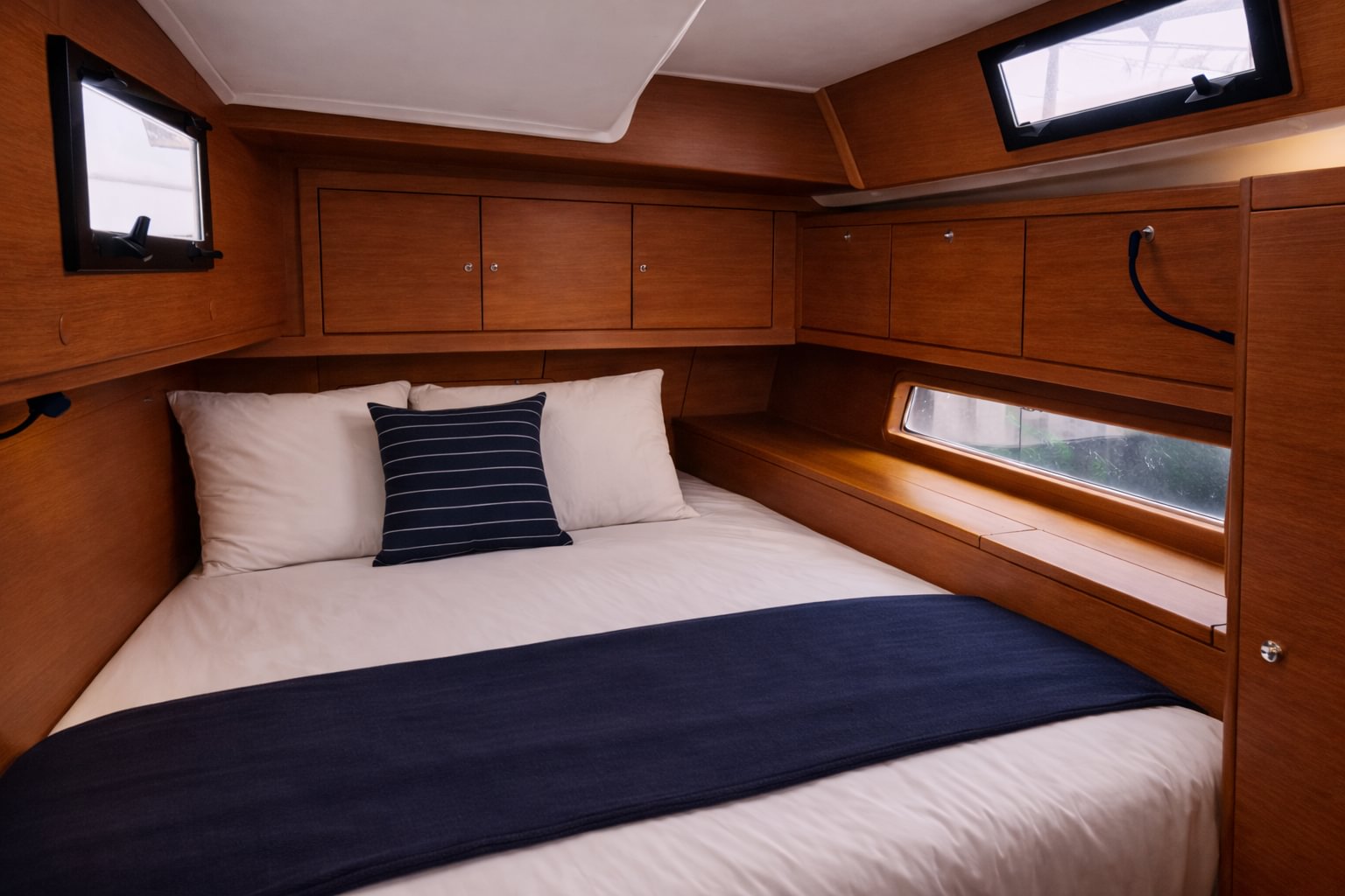 boat image 3