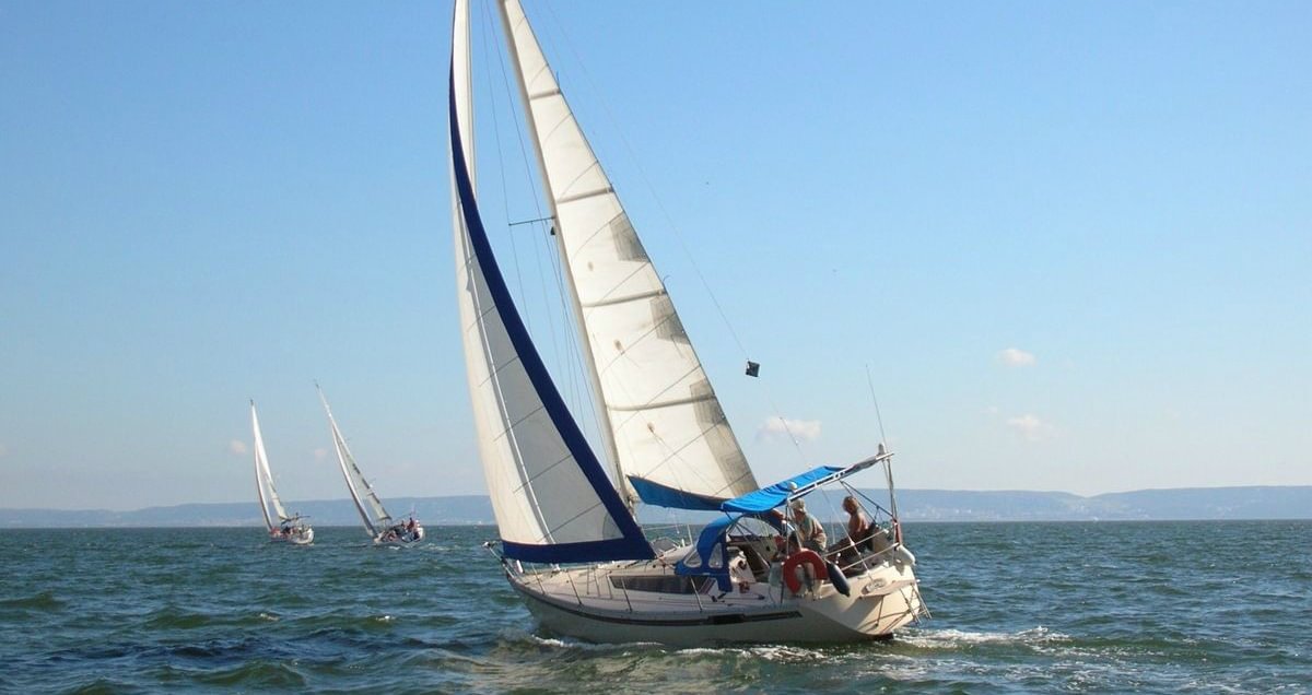 boat image 1