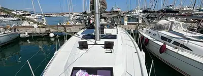 boat image 1