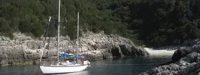boat image 0