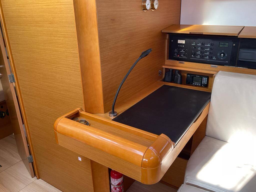 boat image 0