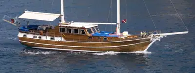 boat image 0