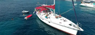 boat image 0