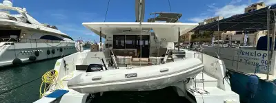 boat image 0
