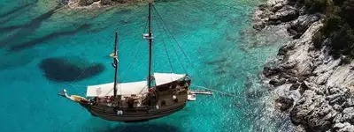 boat image 1