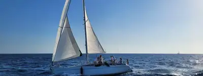 boat image 0