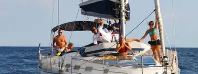 boat image 0