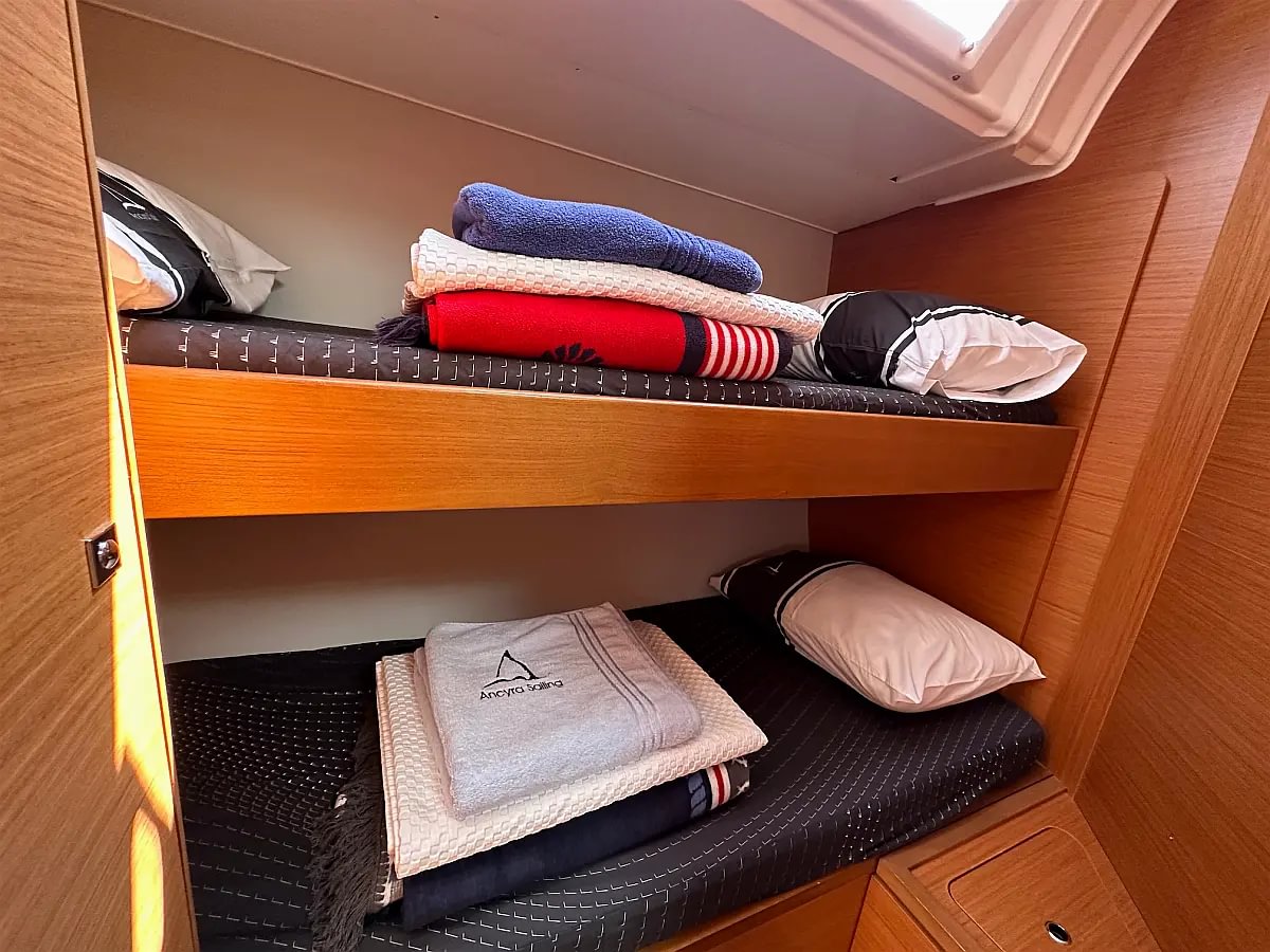 boat image 0