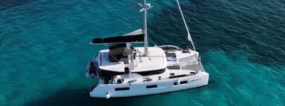 boat image 0