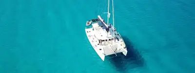 boat image 0