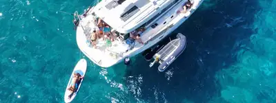 boat image 0