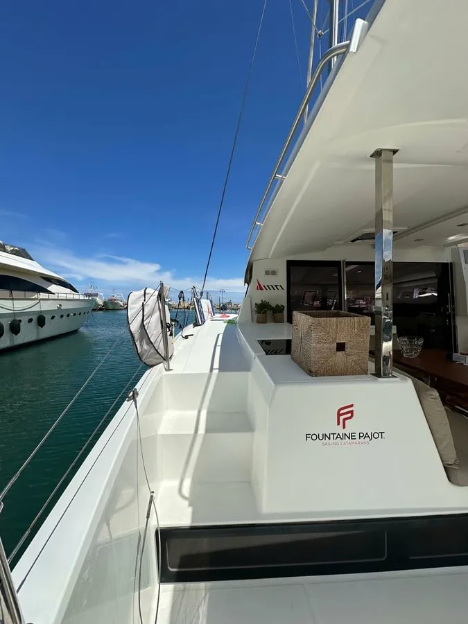 boat image 1